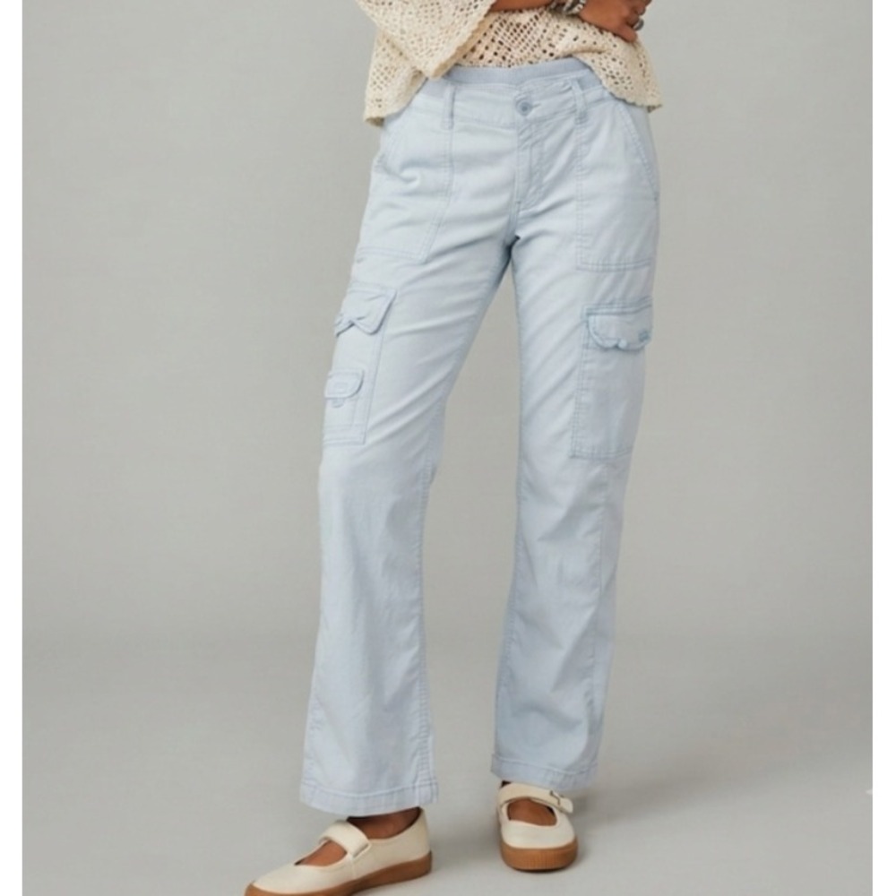 American Eagle Women 8 Short Light Blue Cargo Pants Utility Stretch Lyocell AE